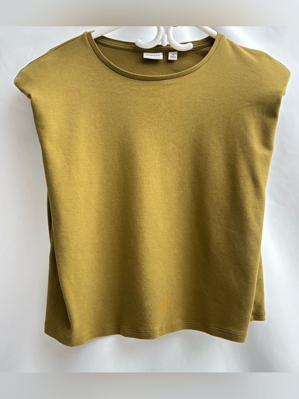 Babaton Aritizia Shoulder Pad Sleeveless Tank Size M Olive